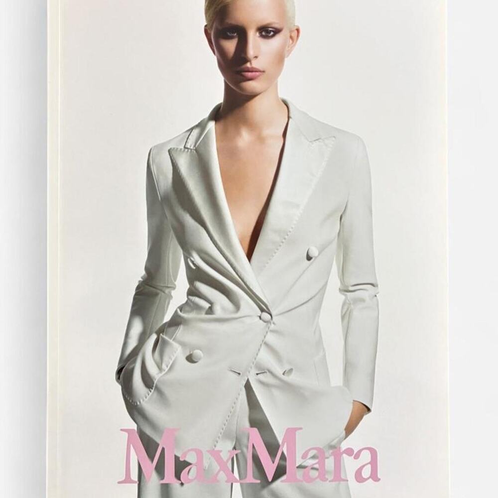 MaxMara WOMEN'S Spring summer 2011 lookbook / catalog